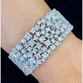 Platinum 47.94 Ct. Diamond Bracelet
