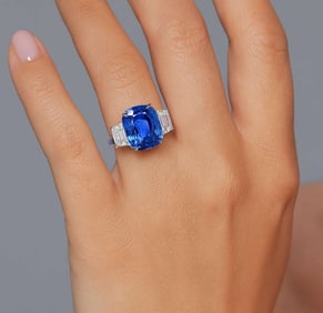 Diamonds 8.69 Carat No-Heat Ceylon Sapphire