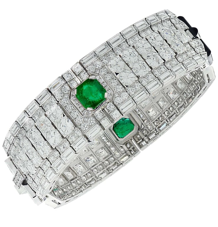 25.12 Carat Ascher Cut Diamond & Emerald Bracelet: A masterpiece of color, brilliance, and craftsmanship, this exquisite bracelet captures the timeless allure of diamonds and emeralds in perfect harmony. Crafted in luminous 14k white gold, the design
