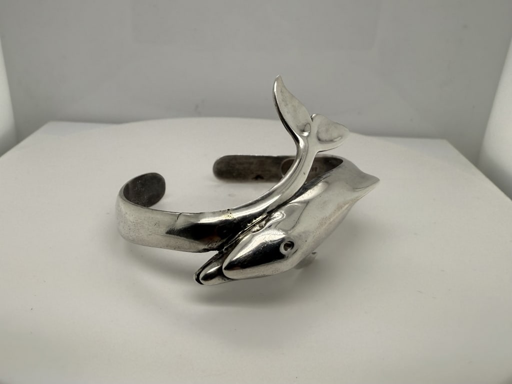 Vintage .925 Sterling Silver Dolphin Cuff Bracelet (1 of 7)