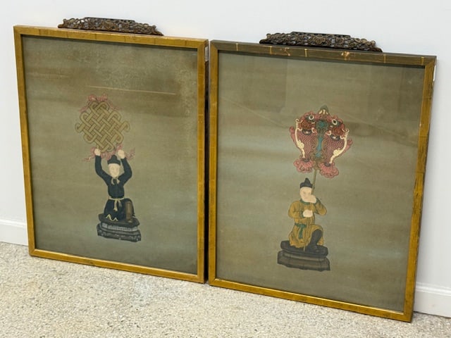 Pair Vintage Chinese Watercolor on Silk: Pair of antique vintage Chinese / Asian watercolors on silk fabric. No signatures or marks. Very nicely decorated frames. Minor wear on frames, otherwise in good condition. Measure (sight) 26 3/8" x 2