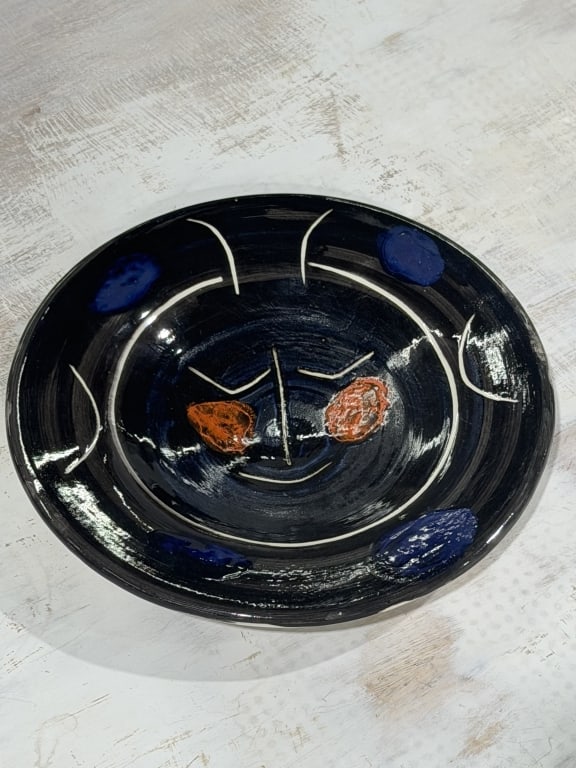 Pablo Picasso AR 37: Pablo Picasso Service Visage Noir. Measures 9 1/2 inches.