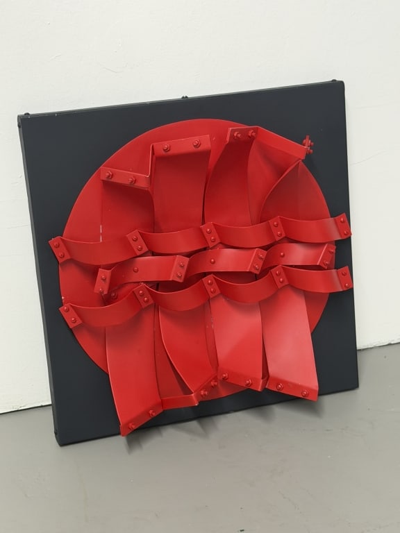 Edgar Negret, "Máscara": Edgar Negret 1920 - 2012 Máscara Painted Aluminum Signed, titled and dated 1990 on the reverse Measures 31½ " x 31½" x 18½ " (80 by 80 by 47 cm.) Monumental wall-mounted