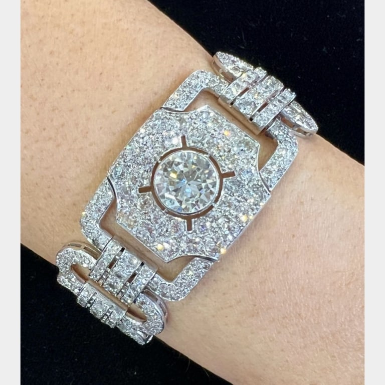 Platinum 50.20 Ct. Diamond Bracelet: Item # 13457 Category Bracelets Platinum 50.20 Ct. Diamond Bracelet Weighing 67.4 grams Set with 3 European-cut Diamonds weighing app. 13.00 Ct. L-N Color, (2) are VVS Clarity, (1) is SI1 Clarity Alon