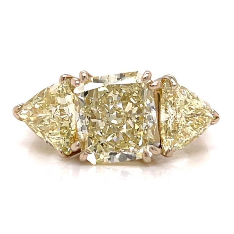 18K White Gold GIA Certified 4.23 Ct.Diamond Ring: Item # 13539 18K White Gold GIA Certified 4.23 Ct. 3-Stone Diamond Ring Weighing 6.6 grams Set with a GIA Certified 4.23 Ct. Radiant Diamond W-X Color, VS2 Clarity GIA #2233786327 Along with 2 Fancy