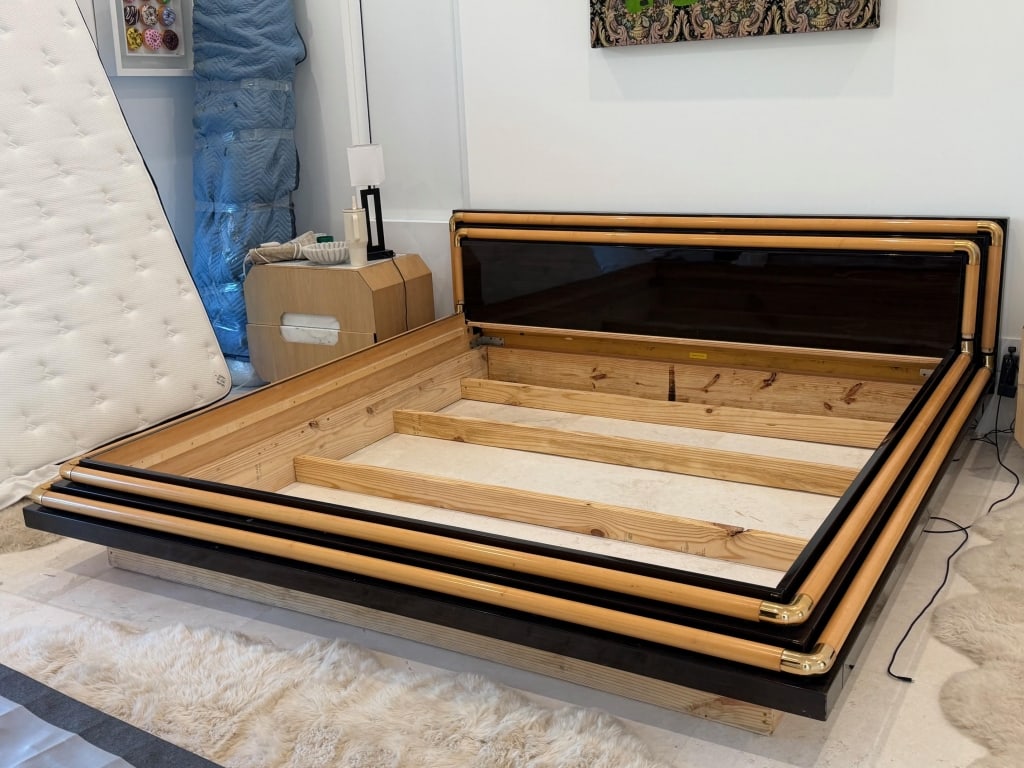 Vintage KING Italian Brass & Wood Platform Bed: Vintage KING Italian Brass & Wood Platform Bed. Oak Or Elm Wood. VERY Brass Inserts. King Size.