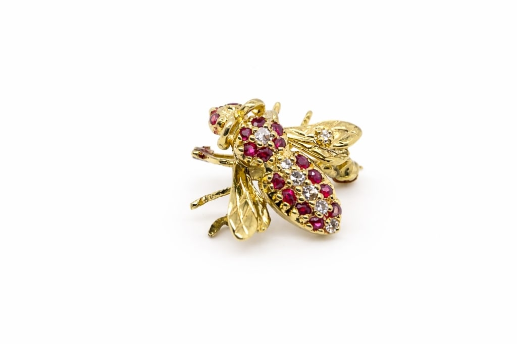 Unsigned Ruby & Diamond Bee Brooch - 2