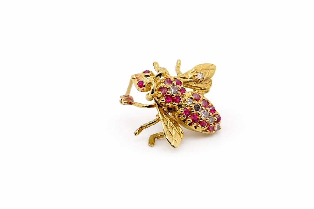 Unsigned Ruby & Diamond Bee Brooch - 3