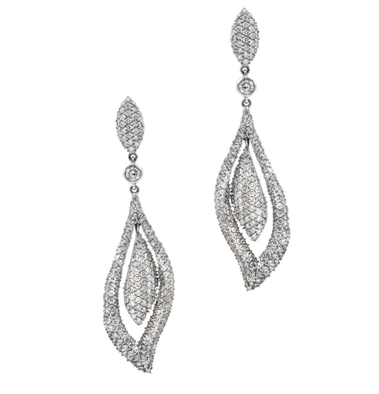 4.63ct Diamond Dangle Earrings: 4.63ct Diamond Dangle Earrings - V48027 SKU: 48027 Drape yourself in radiant sophistication with these exquisite diamond dangle earrings. Crafted in luxurious 14k white gold, they feature a stunning