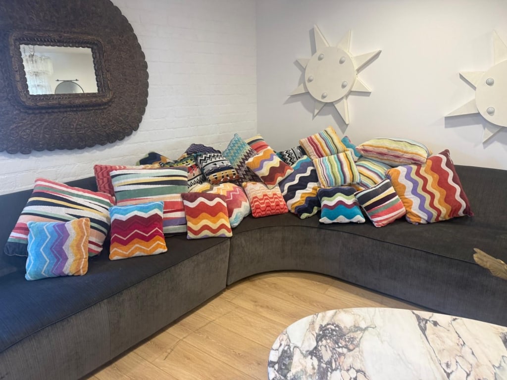 Lot 25 assorted pillows made from Missioni towels (1 of 4)