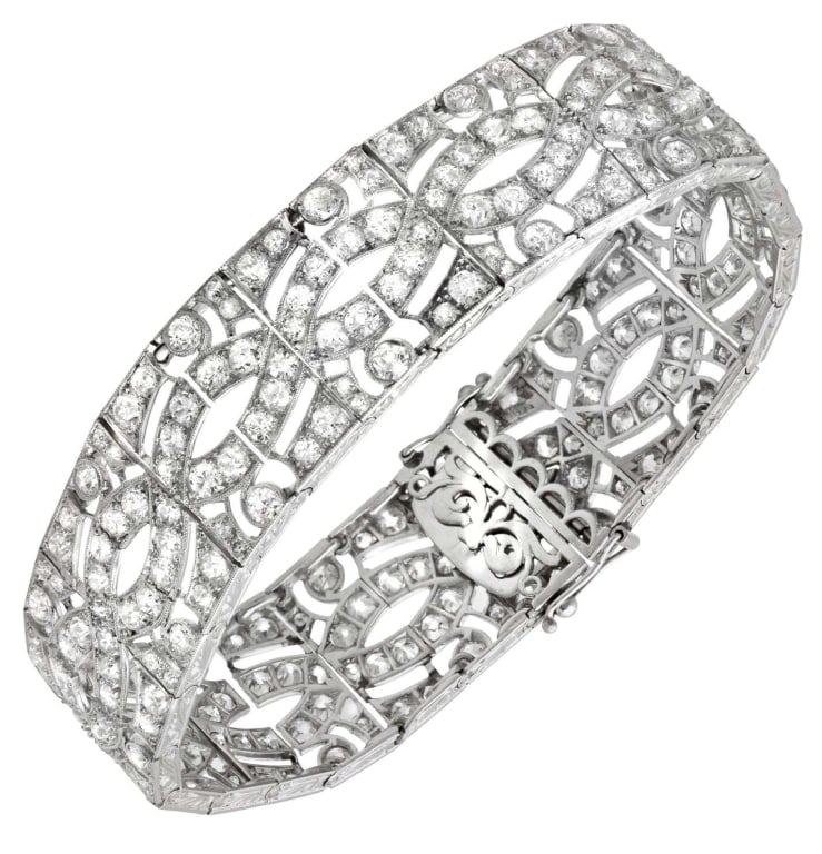 11ct Platinum French-Style Diamond Bracelet: 11ct Platinum French-Style European Cut Diamond Bracelet – V50577 SKU: 50577 Step into timeless glamour with this exceptional French-style diamond bracelet, expertly handcrafted in luxurious platinu