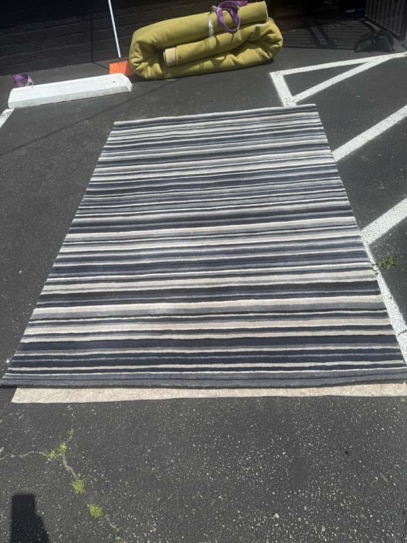 Pure Wool Rug by Christopher Farr: Pure Wool Rug by Christopher Farr Measures 8ft x 5ft 9k Retail Price All items are coming from LA.