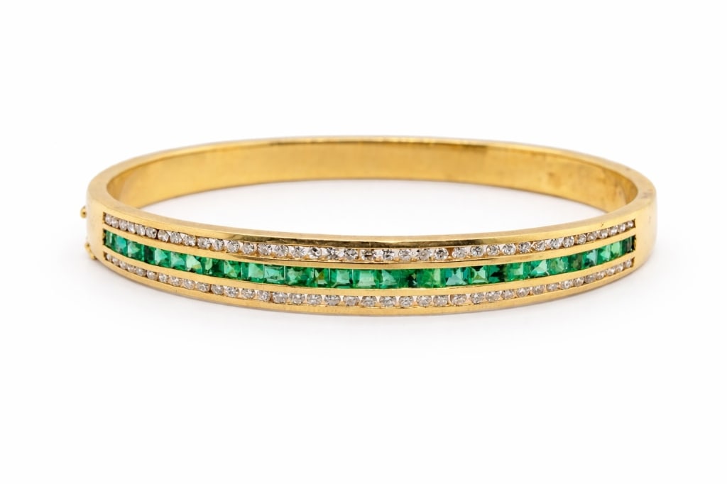 18K Emerald & Diamond Cuff Bracelet.: 18K Emerald & Diamond Cuff Bracelet. Stamped 18K 20.1 DWT Measures 2 1/2 Diameter