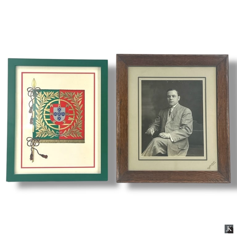 Vintage Framed Photograph & Coat of Arms: Vintage Framed Photograph & Coat of Arms. The photo measures 16-1/2" x 14-1/4" overall, coat of arms 15-1/2" x 12-1/2" overall. Good condition. LA/B13/SH:18A