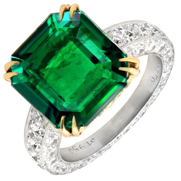 2.33 Carat Emerald and Diamonds Ring (1 of 3)