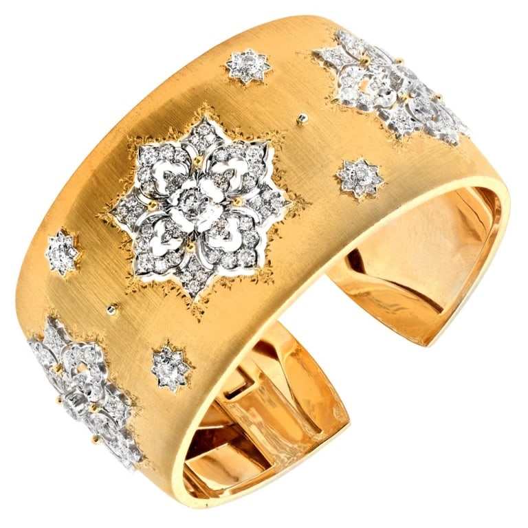 18k Buccellatti Diamond Bracelet: 18k Buccellatti Diamond Bracelet -V52003 An extraordinary example of Italian artistry, this Buccellati diamond bracelet showcases the Maison’s signature textural goldwork and unparalleled craftsmans