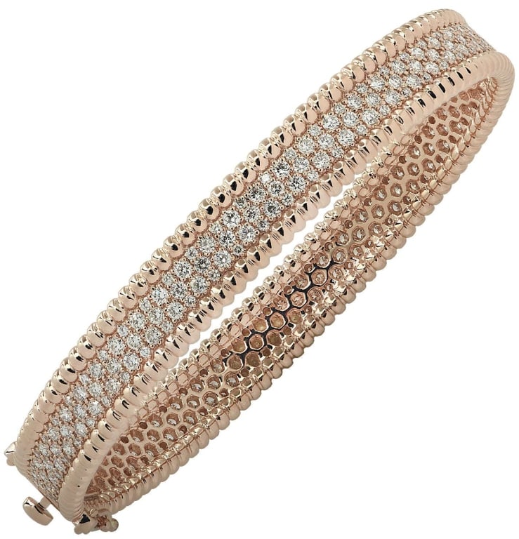 2.88 Carat Diamond Bangle Bracelet: 2.88 Carat Diamond Bangle Bracelet -V37759-1 Radiant, refined, and beautifully modern, this Vivid Diamonds diamond bangle bracelet showcases a seamless shimmer of sparkle set in warm 18k rose gold. Th