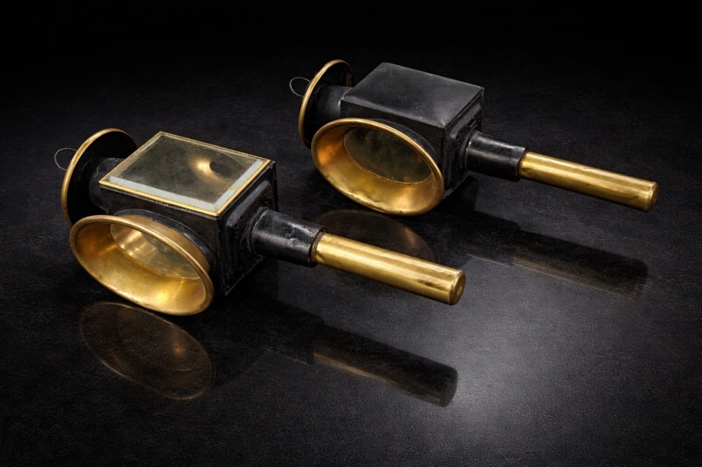 Pair of Brass and metal Sconces: Pair of Brass and metal Sconces. 17 inches long x 4 1/2 inches wide.