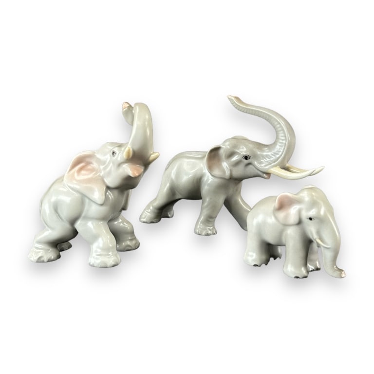 3 Herend Hungary Porcelain Elephant Sculptures (1 of 4)