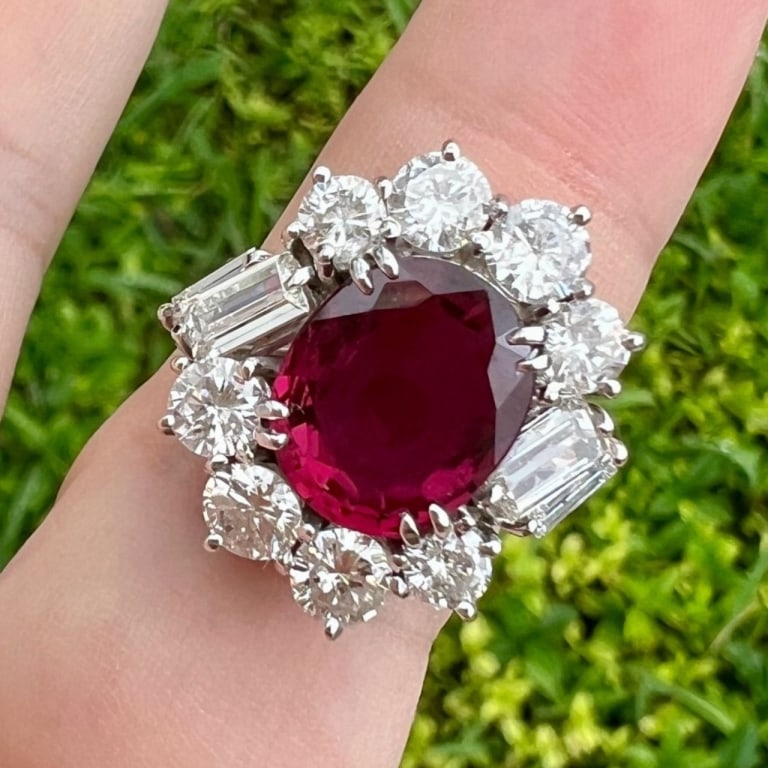 1960’s 18K Gold Certified Ruby & Diamond Ring - 4