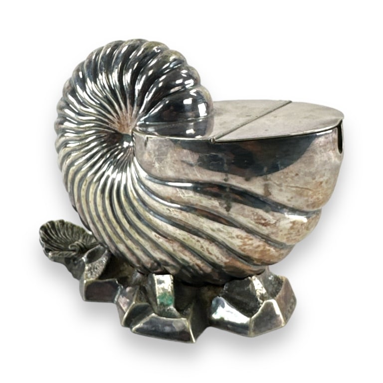 Elkington & Co. Fluted Silver Plate Nautilus Shell (1 of 3)