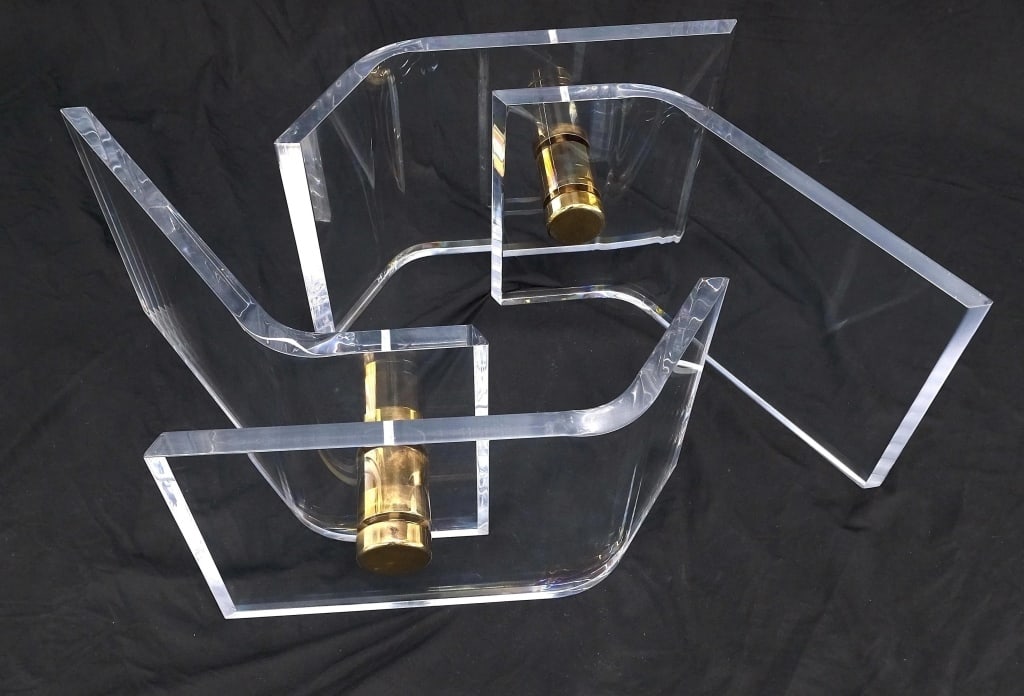 Thick Bent Polished Lucite Coffe Table - 4