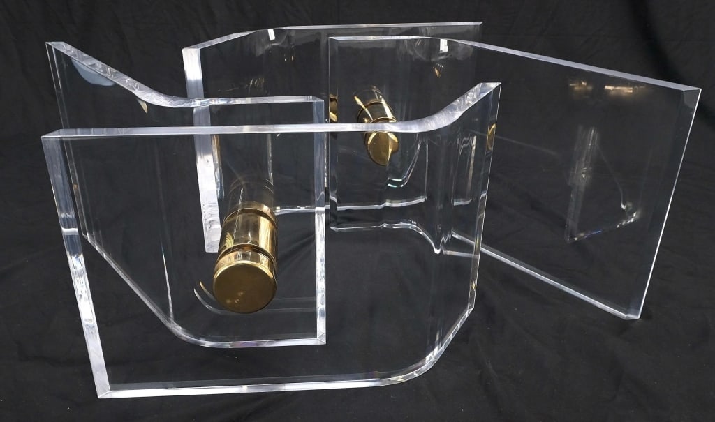 Thick Bent Polished Lucite Coffe Table - 6
