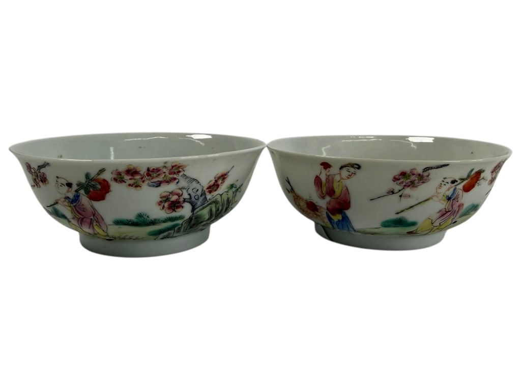 Pair Vintage Chinese Hand Painted Bowls: Pair Vintage Chinese Hand Painted Bowls. Both stamped on bottom. Both pieces show minor signs of age and wear, otherwise in good condition. Both measure approx. 1 3/4" H x 4 1/2" diameter /LR
