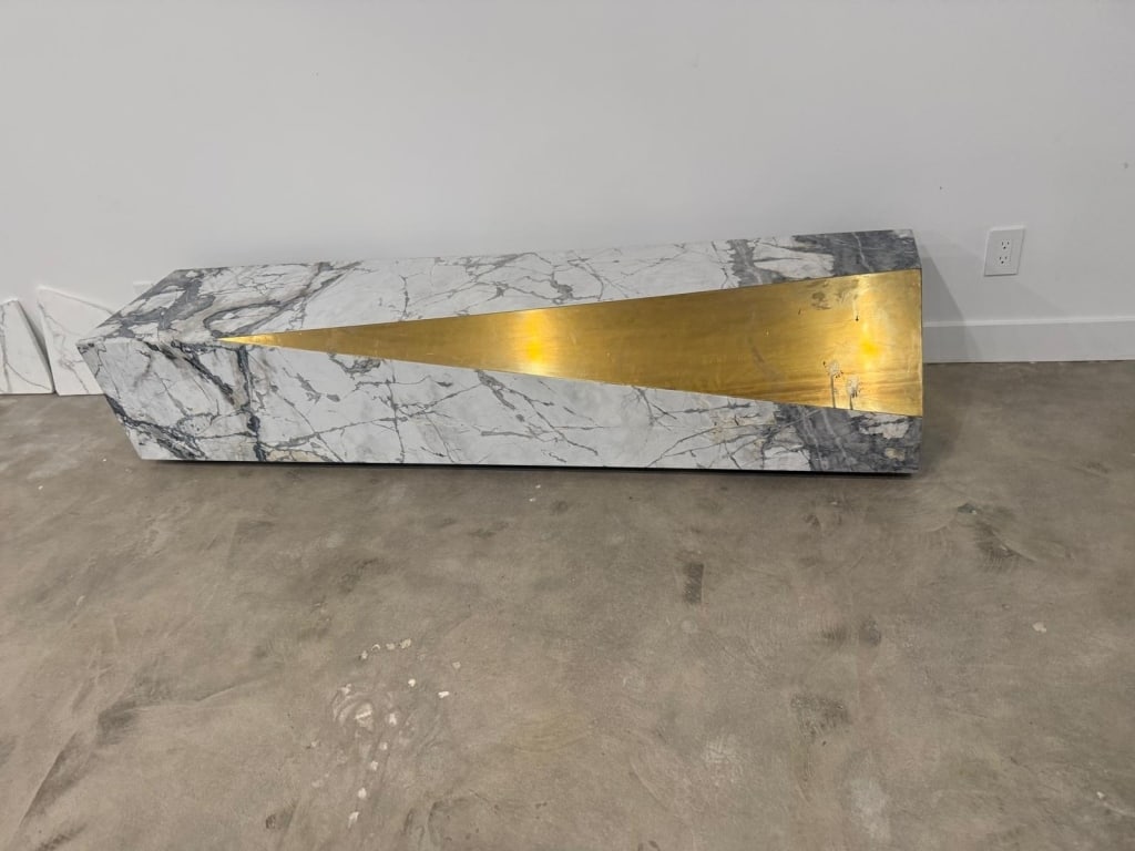 Marble and brass bench - 3