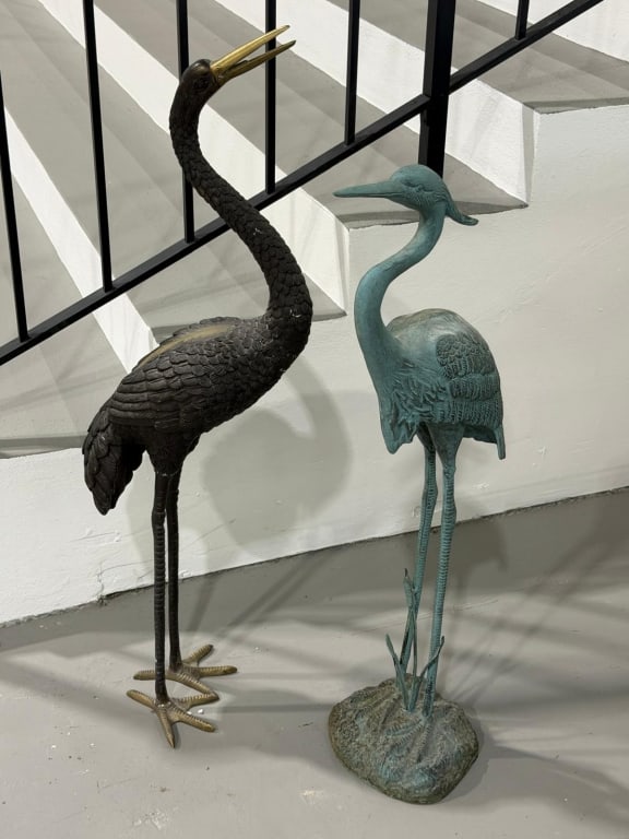 Pair Vintage Bronze Bird Sculptures: Pair Vintage Bronze Bird Sculptures. No make or marks. Some signs of age and wear present, otherwise in good condition. 14" h x 9" w x 13" d
