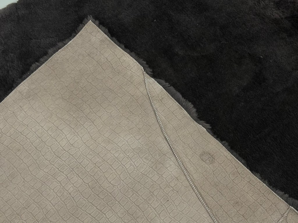 Sectioned U Shape Plush Area Rug - 4