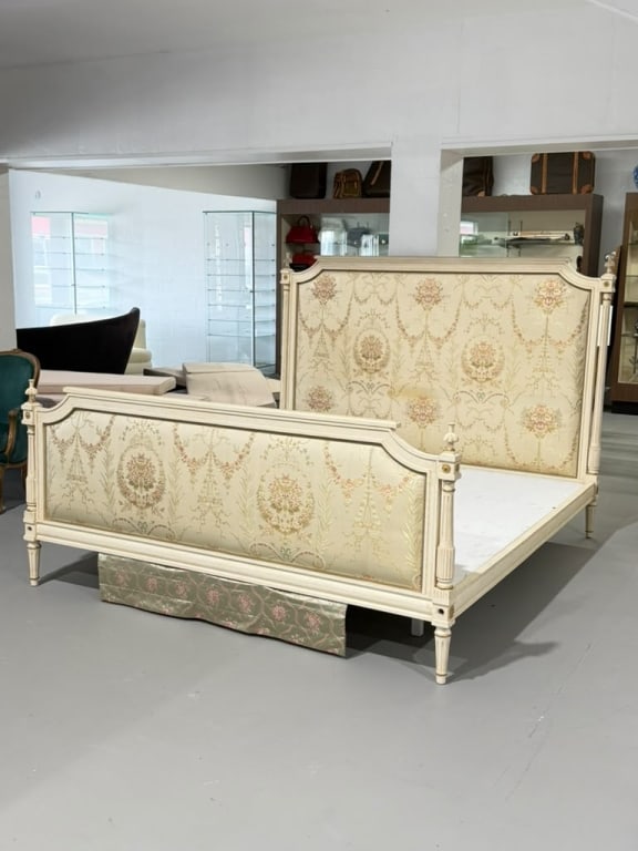 A Fantastic King Size French Upholstered Bed (1 of 9)