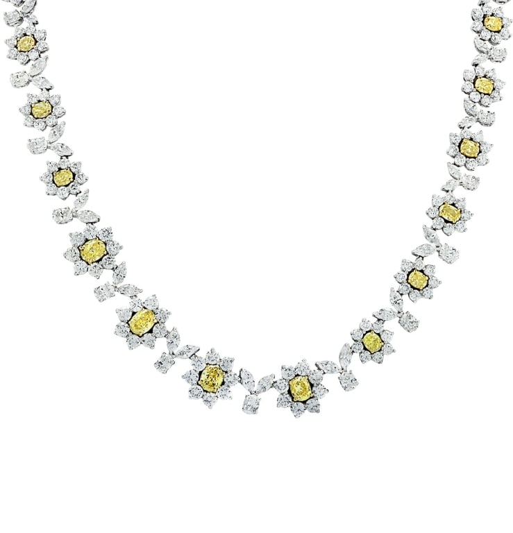 Yellow and white Diamond Necklace 28.50 carats: Yellow and white Diamond Necklace 28.50 carats SKU: 47077 Metal: Two Tone Platinum and 18k Yellow Gold Stones: Diamonds Diamond Fancy Yellow Shape: Oval Cut Diamond Fancy Yellow Weight: 7cts Diamond S
