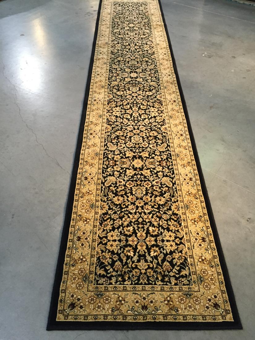 PREMIUM CLASSIC ALLOVER RUNNER 8 ft long (1 of 5)