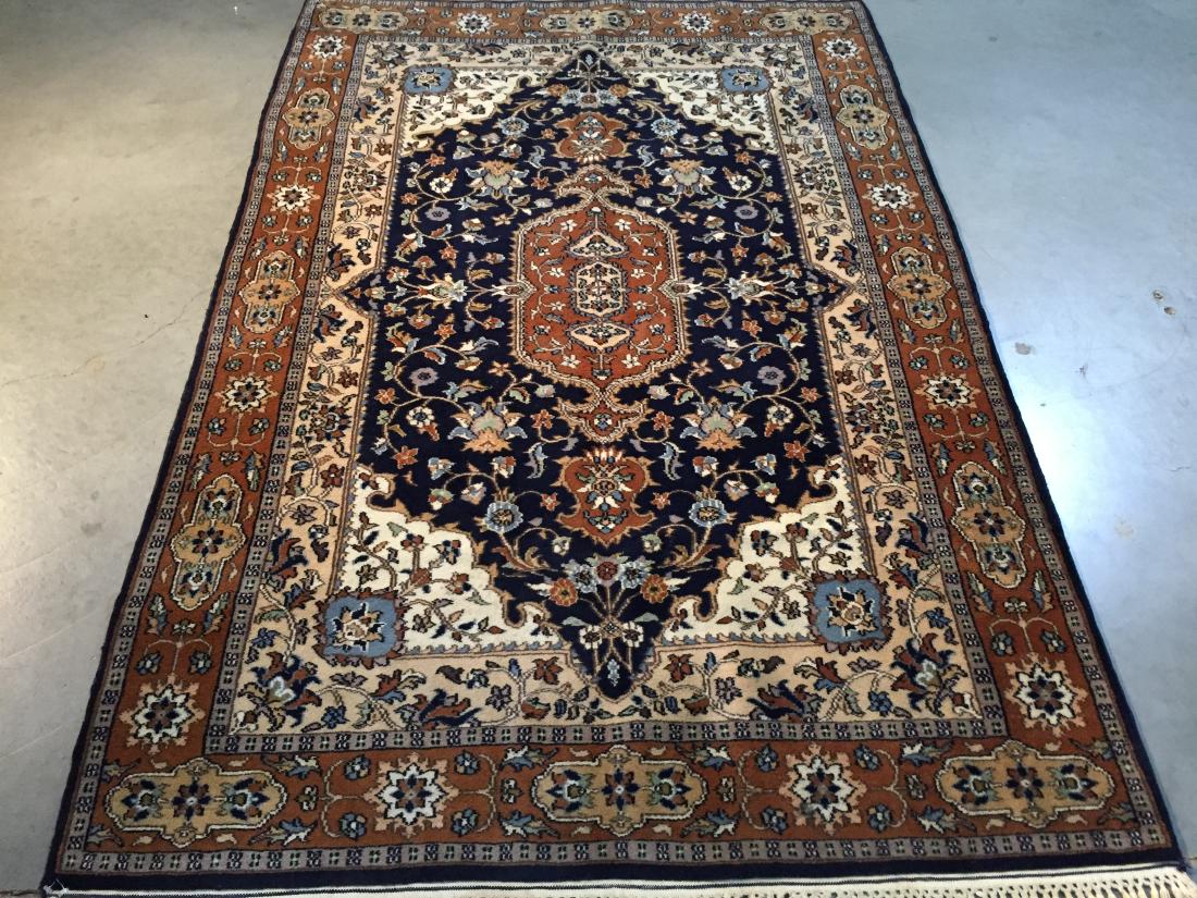 EXQUISITE PERSIAN DESIGN RUG 4'.2"x6'.2" (1 of 8)