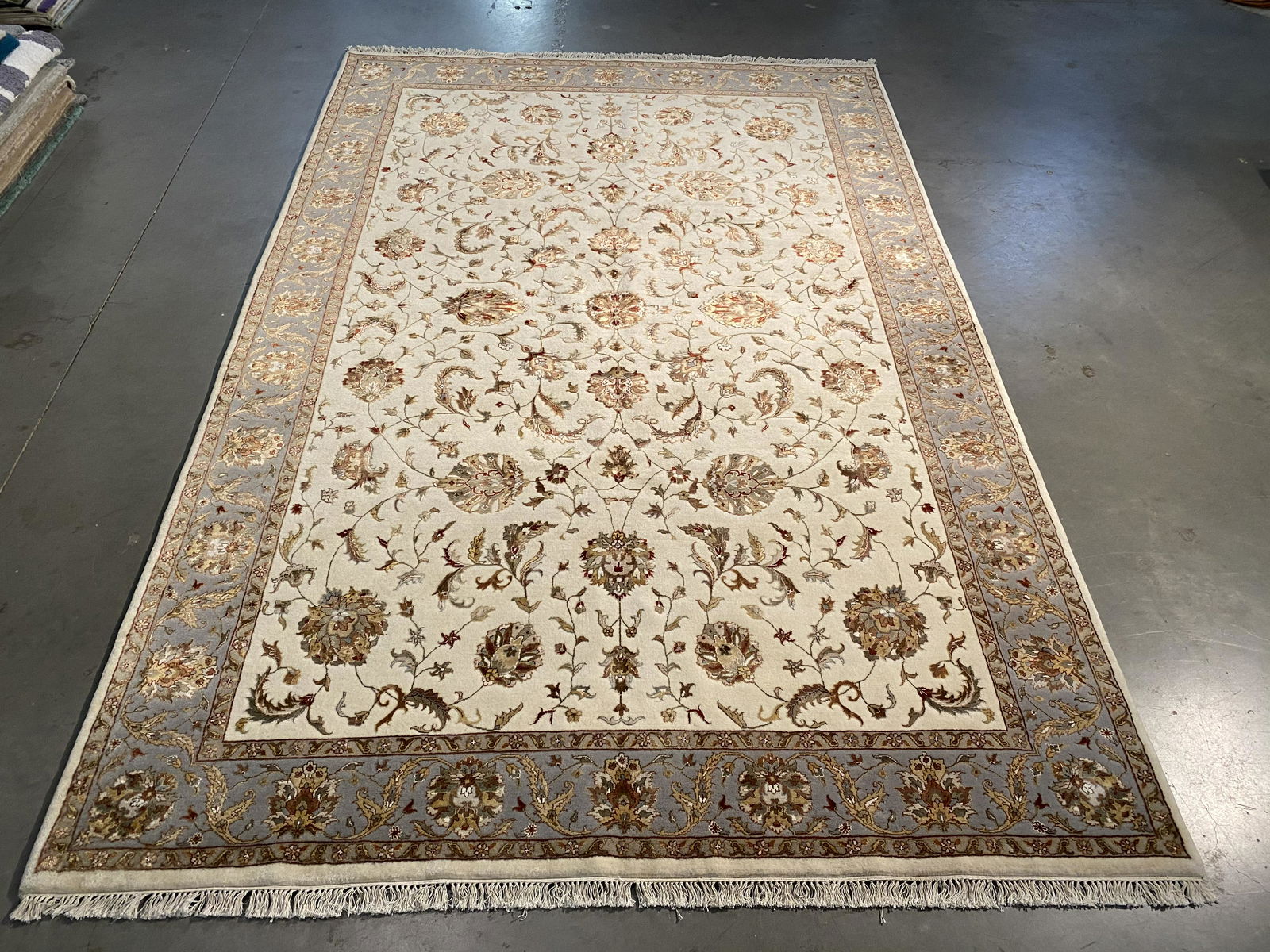 EXQUISITE SILK & WOOL RUG 7x10: 6'.6"x10'.0" Fine classic Persian Mahal, wool and silk (silk flowers), in Ivory, light blue, grey and multi accent colors, vege dye natural wool and silk flowers pile,cotton foundation,hand knotted in