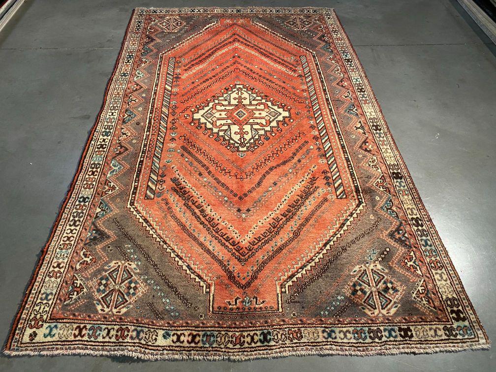 UNIQUE PERSIAN SHIRAZ RUG 5.3x8.8 (1 of 8)