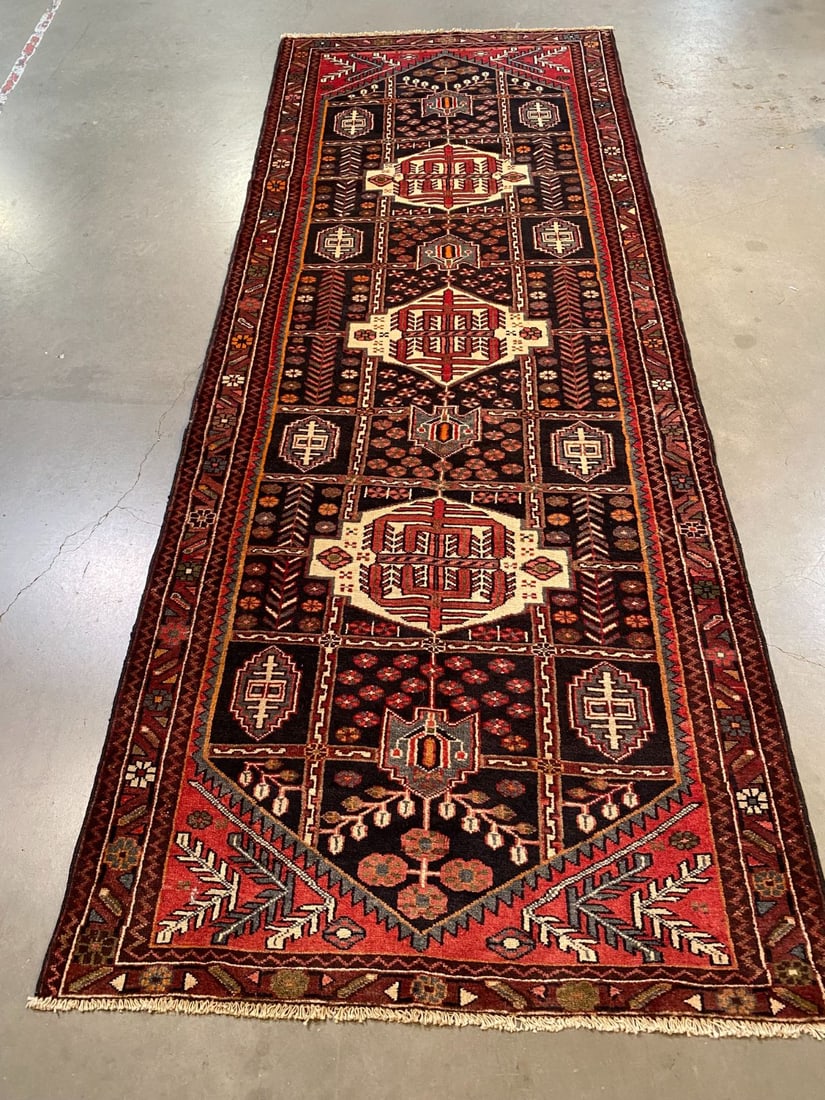 MAGNIFICENT PERSIAN RUNNER 3.8x9.7 (1 of 8)