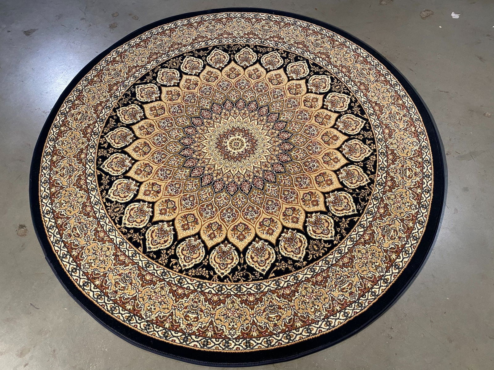 STUNNING PREMIUM PERSIAN DOME DESIGN ROUND RUG 8x8 (1 of 5)