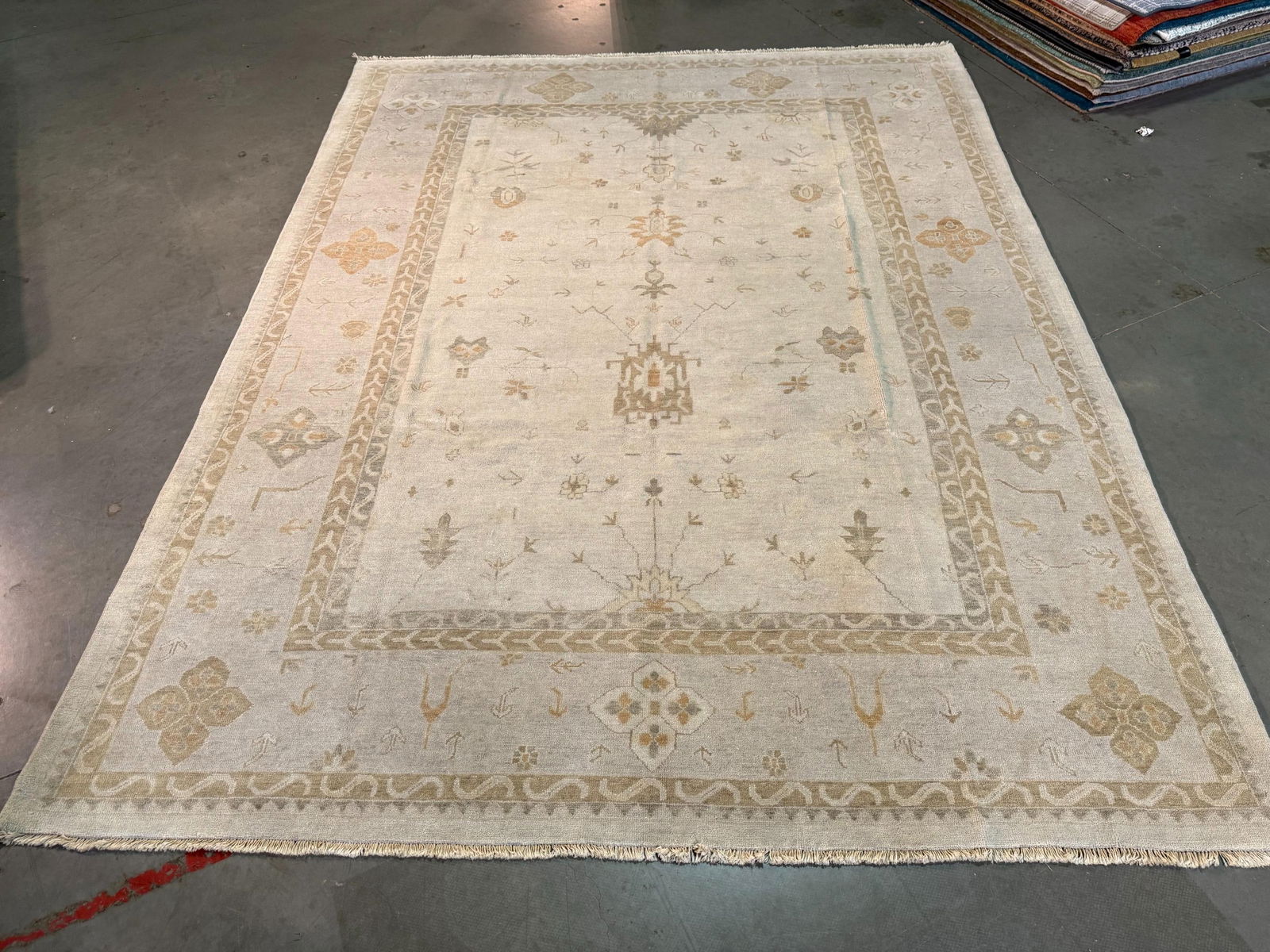 Exquisite Oushak Rug 8.7x11.2 (1 of 13)