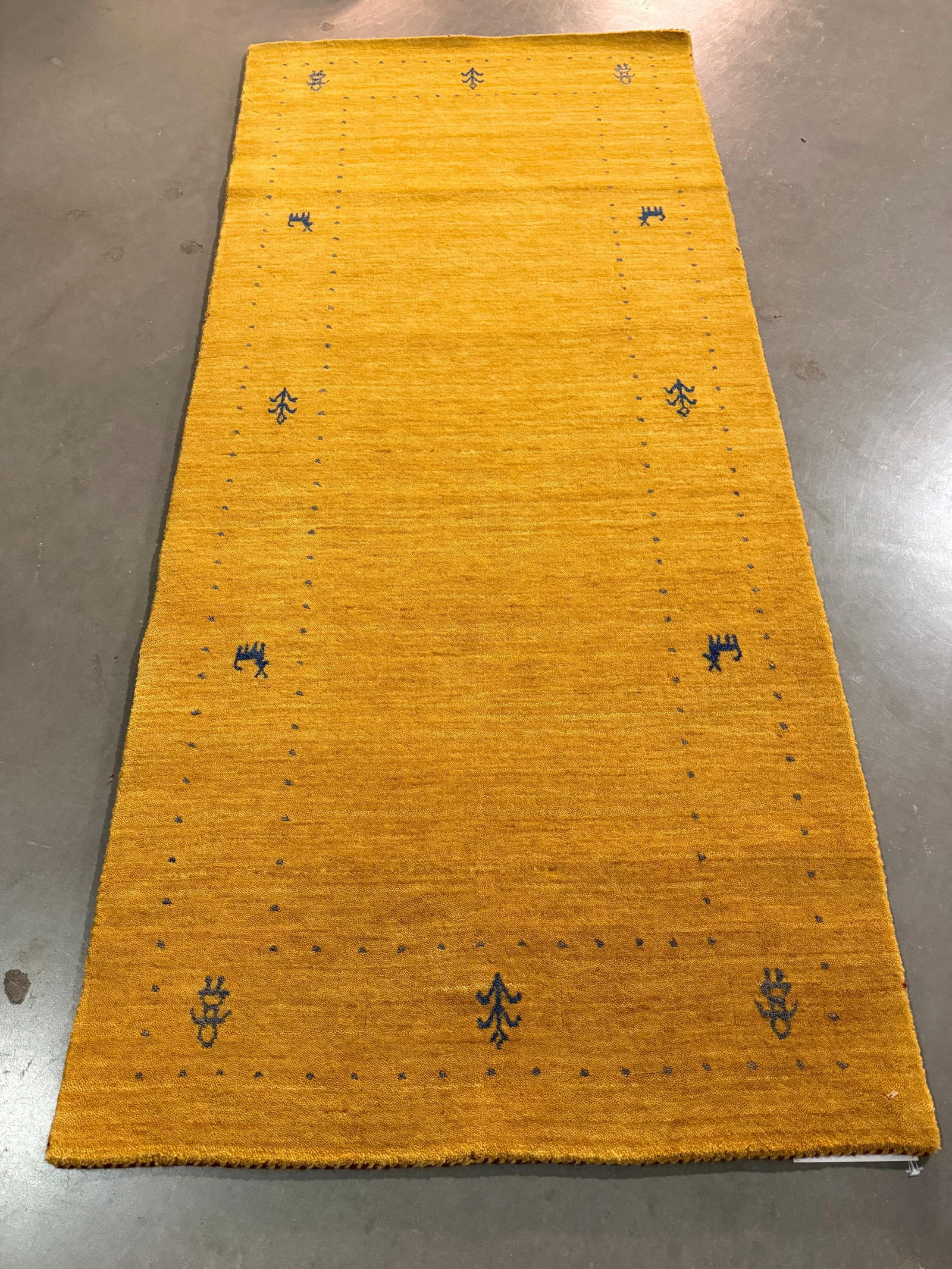 Stunning Gabeh Runner 2.7x5.9: 2.7x5.9 Exquisite Gabeh Runner Luxerious Natural Wool Sheen Pile in Yellow Color Hand Knotted in India