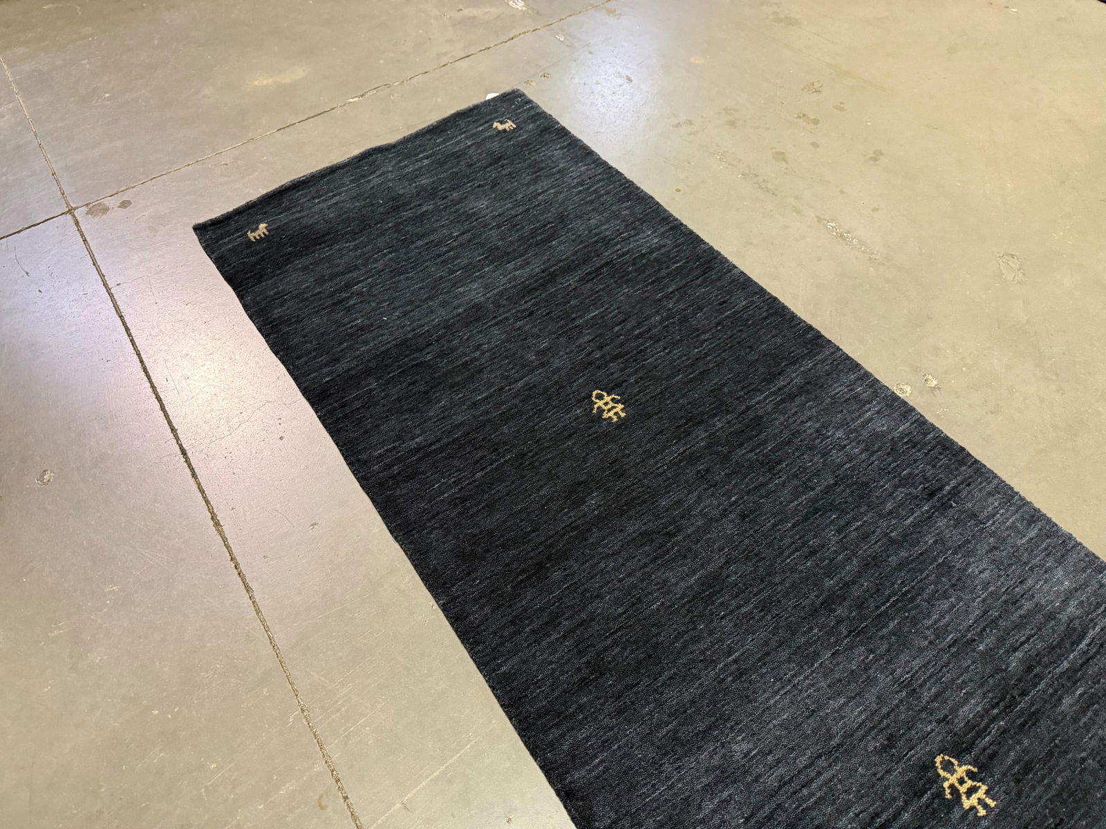 Decorative Gabeh Runner 2.6x10 - 4