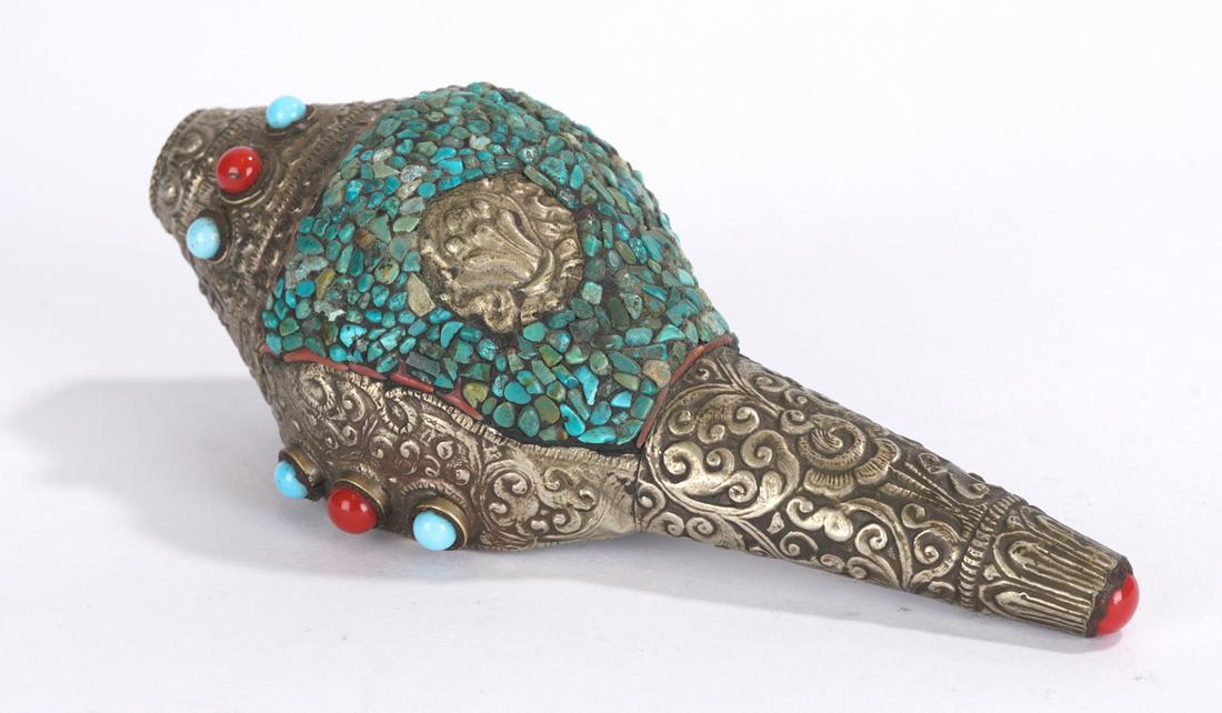 Tibetan Silver Turquoise Bead Inlaid Conch Shell (1 of 6)