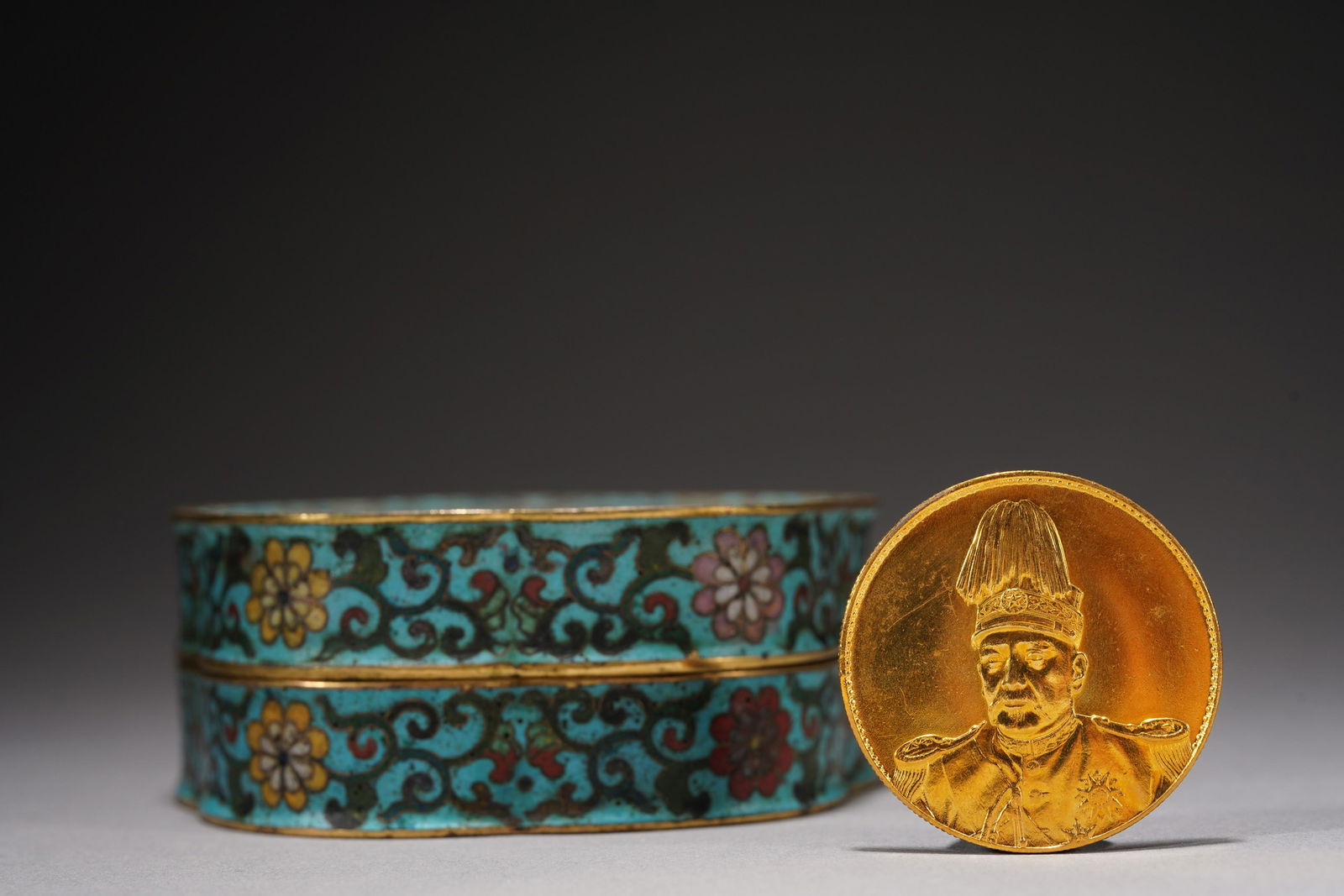 Chinese Vintage Gilt Silver Coin & Cloisonne Enamel Box (1 of 8)