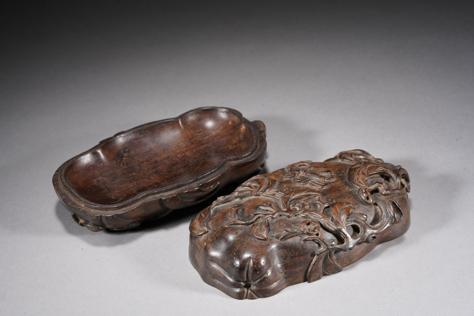 Chinese 18th C. Qing Zitan Branch Flower Cover Box (1 of 9)