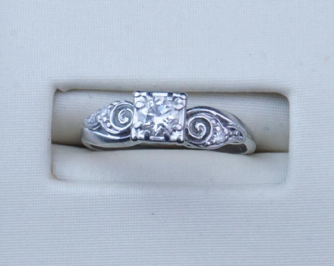 18K GOLD AND DIAMOND ENGAGEMENT RING (1 of 7)