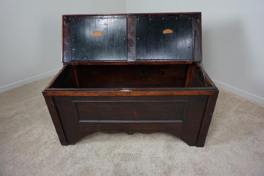 ANTIQUE FLAT TOP TRUNK (1 of 7)