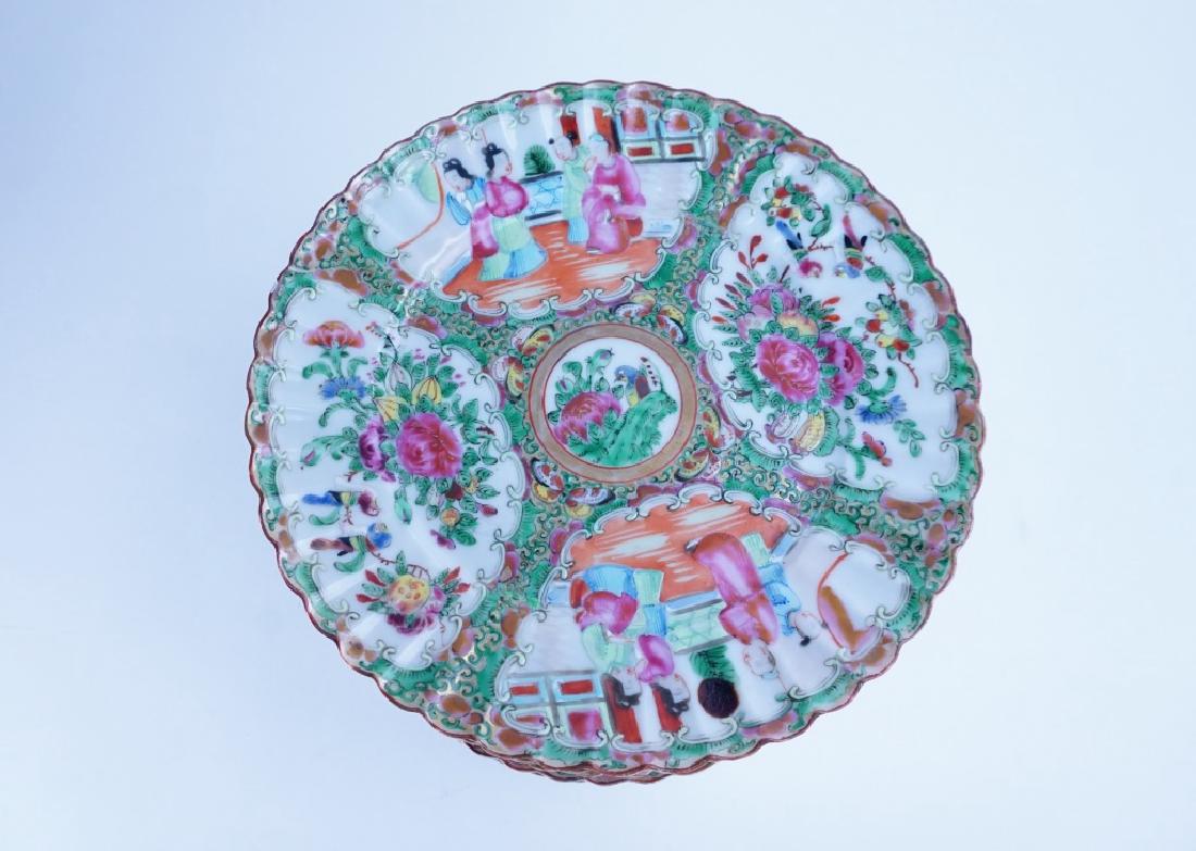 (15) ANTIQUE ROSE MEDALLION DINNER PLATES (1 of 5)