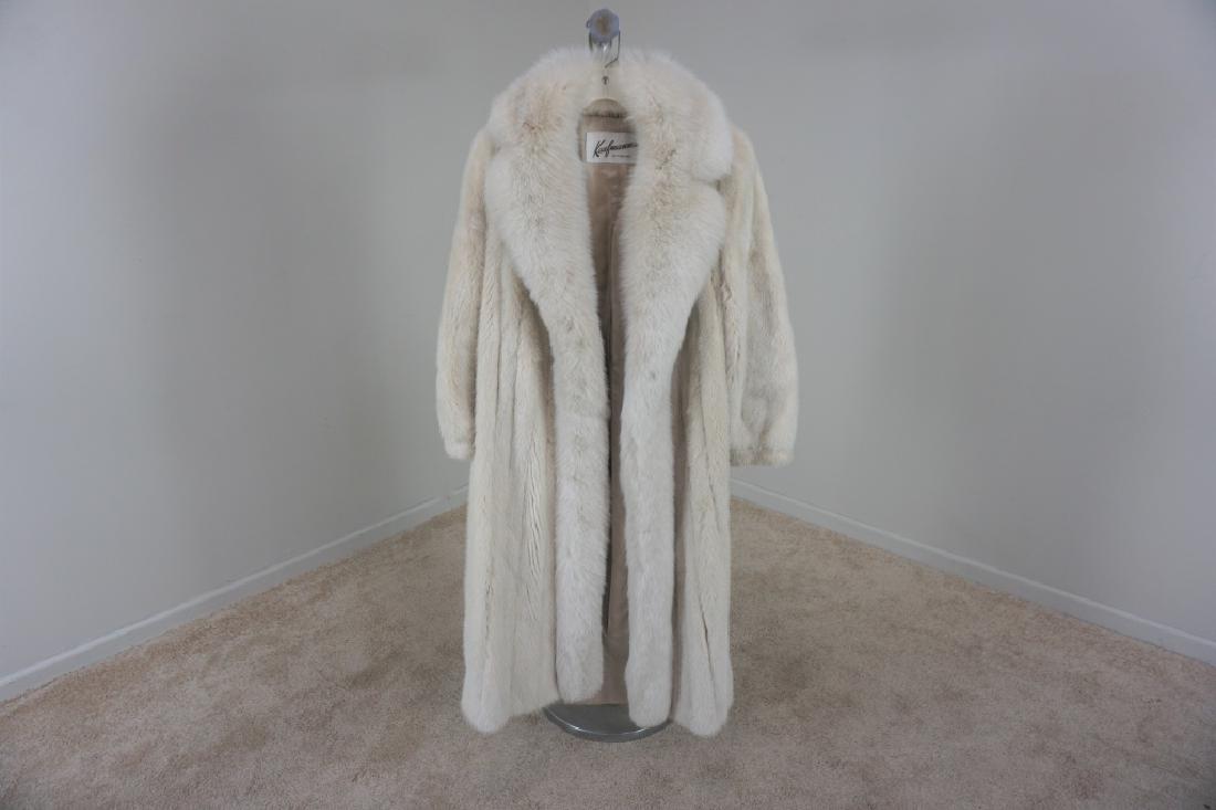 WHITE FLOOR LENGTH MINK/SABLE COAT (1 of 5)