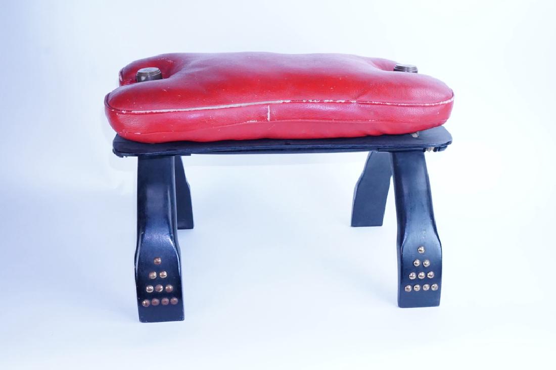 VINTAGE CAMEL SADDLE WITH LEATHER SEAT (1 of 6)